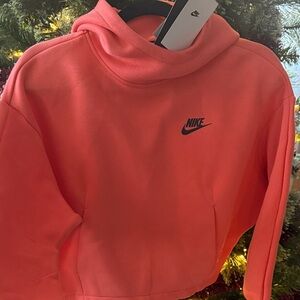 Nike Sportswear Tech Fleece
Girls' Oversized cowl neck Hoodie